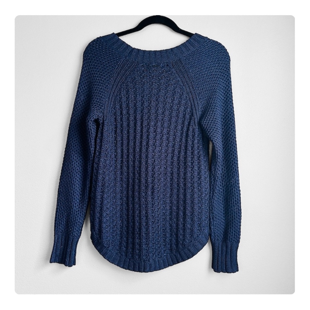 ★ NWT Calvin Klein Jeans Women's Core Texture Mixed Crew Sweater - Navy Blue ★ - Picture 5 of 17